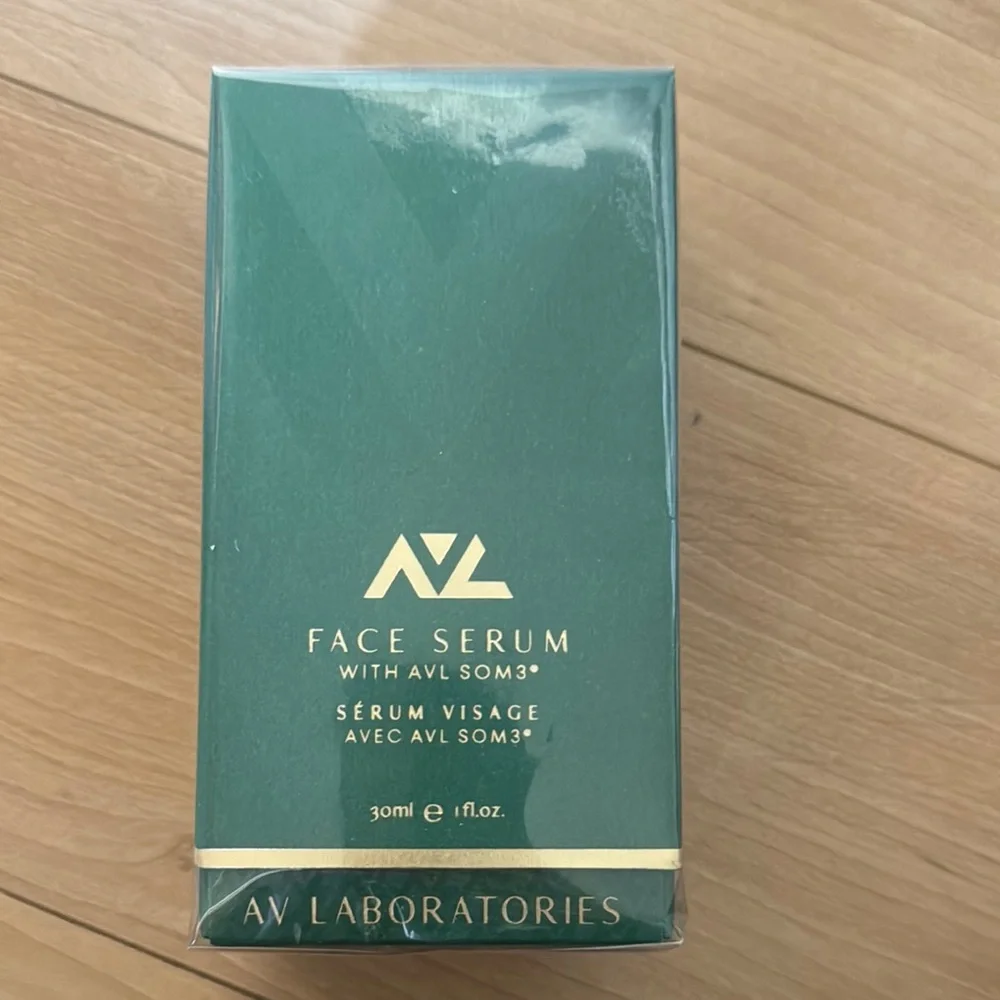 AV LABORATORIES FACE SERUM